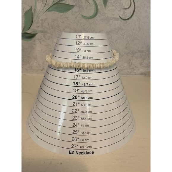 Hawaiian Puka Shell White Necklace & Bracelet Set - Picture 2 of 4